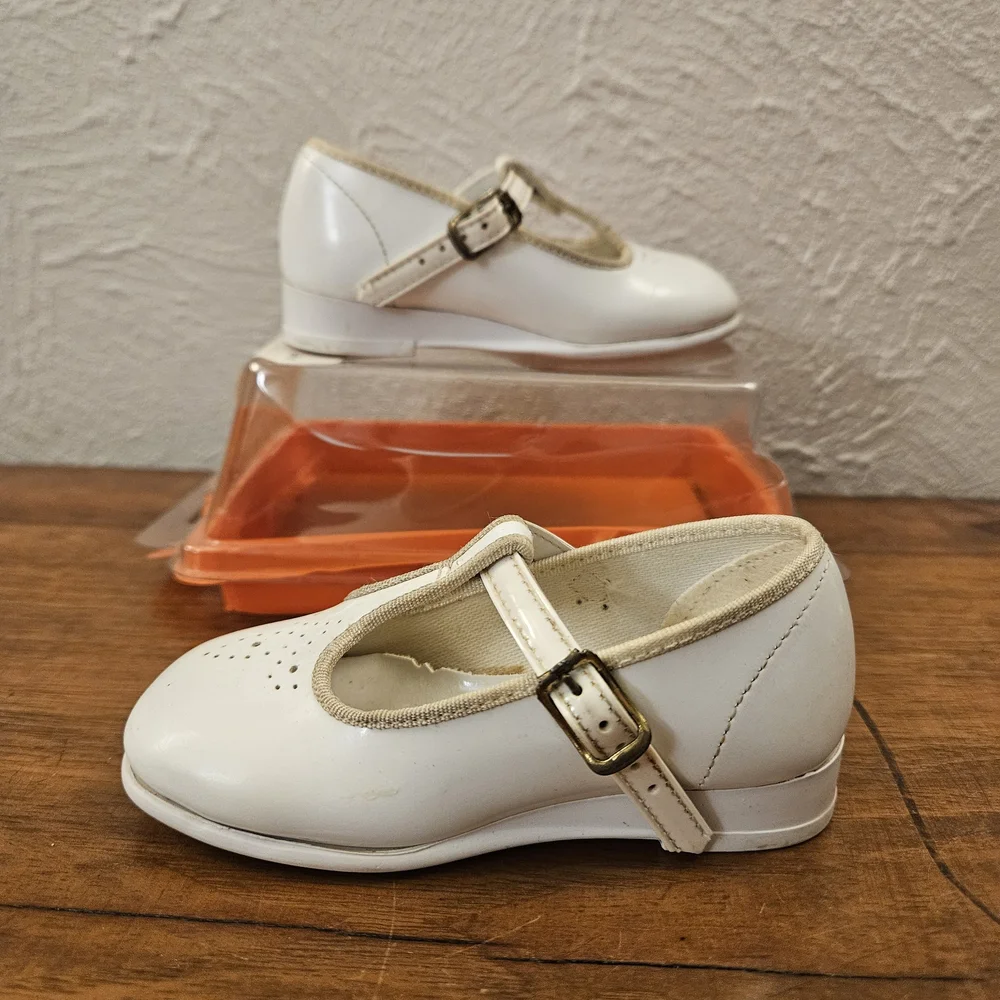 Vintage Sears Infant Shoes White Dress Shoes Mary Janes Size 4 (9-12 Months)